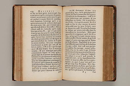 Deffense de Mr. Arnauld docteur de Sorbonne, contre la reponse au livre des vrayes et des fausses idées.