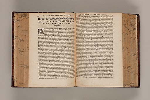 Recueil des roys de France, leurs couronne et maison / par Iean du Tillet ... En ceste derniere edition ont esté adjoustez les memoires dudit sieur ... 