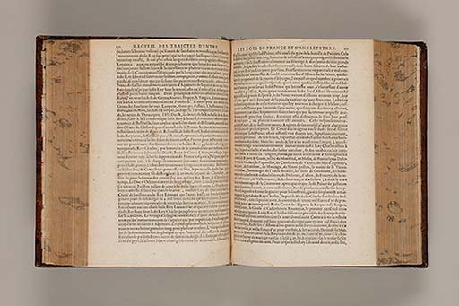 Recueil des roys de France, leurs couronne et maison / par Iean du Tillet ... En ceste derniere edition ont esté adjoustez les memoires dudit sieur ... 