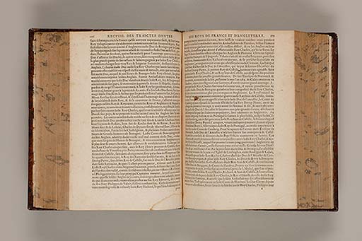 Recueil des roys de France, leurs couronne et maison / par Iean du Tillet ... En ceste derniere edition ont esté adjoustez les memoires dudit sieur ... 