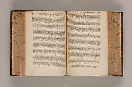 Recueil des roys de France, leurs couronne et maison / par Iean du Tillet ... En ceste derniere edition ont esté adjoustez les memoires dudit sieur ... 