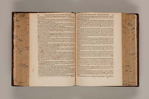 Recueil des roys de France, leurs couronne et maison / par Iean du Tillet ... En ceste derniere edition ont esté adjoustez les memoires dudit sieur ... 