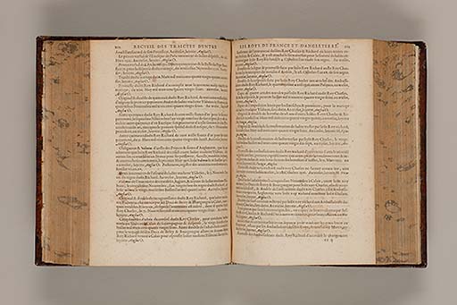 Recueil des roys de France, leurs couronne et maison / par Iean du Tillet ... En ceste derniere edition ont esté adjoustez les memoires dudit sieur ... 