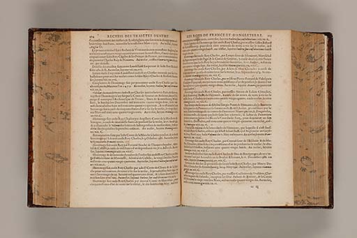 Recueil des roys de France, leurs couronne et maison / par Iean du Tillet ... En ceste derniere edition ont esté adjoustez les memoires dudit sieur ... 