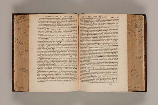 Recueil des roys de France, leurs couronne et maison / par Iean du Tillet ... En ceste derniere edition ont esté adjoustez les memoires dudit sieur ... 