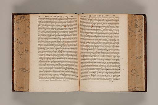 Recueil des roys de France, leurs couronne et maison / par Iean du Tillet ... En ceste derniere edition ont esté adjoustez les memoires dudit sieur ... 