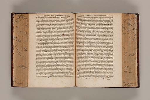 Recueil des roys de France, leurs couronne et maison / par Iean du Tillet ... En ceste derniere edition ont esté adjoustez les memoires dudit sieur ... 