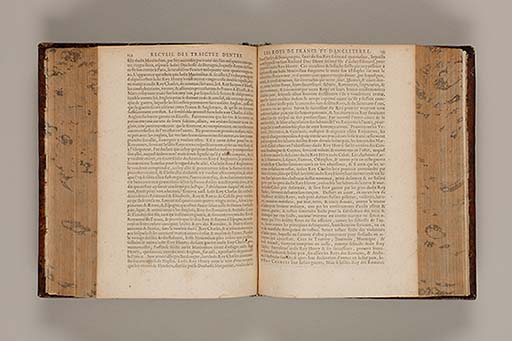 Recueil des roys de France, leurs couronne et maison / par Iean du Tillet ... En ceste derniere edition ont esté adjoustez les memoires dudit sieur ... 