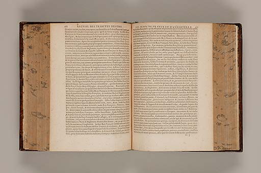 Recueil des roys de France, leurs couronne et maison / par Iean du Tillet ... En ceste derniere edition ont esté adjoustez les memoires dudit sieur ... 