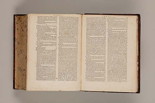 Recueil des roys de France, leurs couronne et maison / par Iean du Tillet ... En ceste derniere edition ont esté adjoustez les memoires dudit sieur ... 